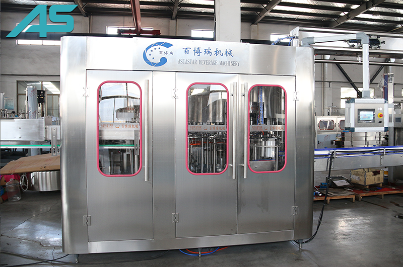 山東果酒灌裝機(jī)